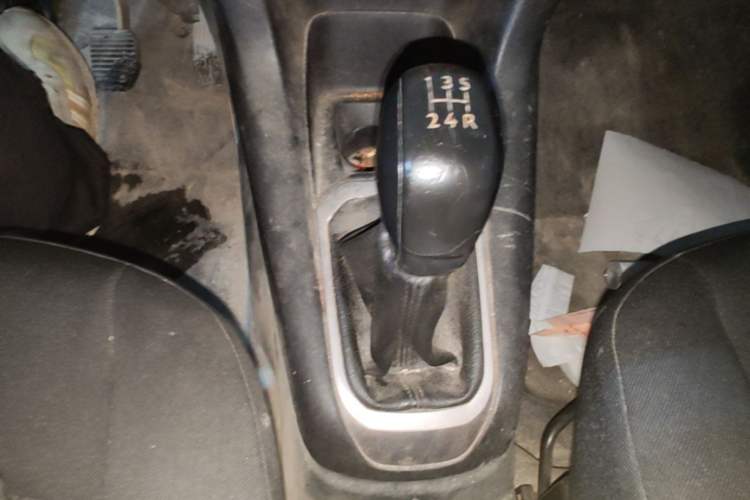 Used Peugeot 301 2016 1.6L Manual Comfort Edition Gear Lever