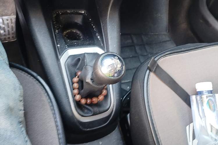Used Peugeot 301 2016 1.6L Manual Happiness Edition Gear Lever