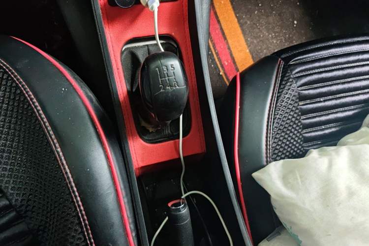 Used Peugeot 301 2016 1.6L Manual Comfort Edition Gear Lever