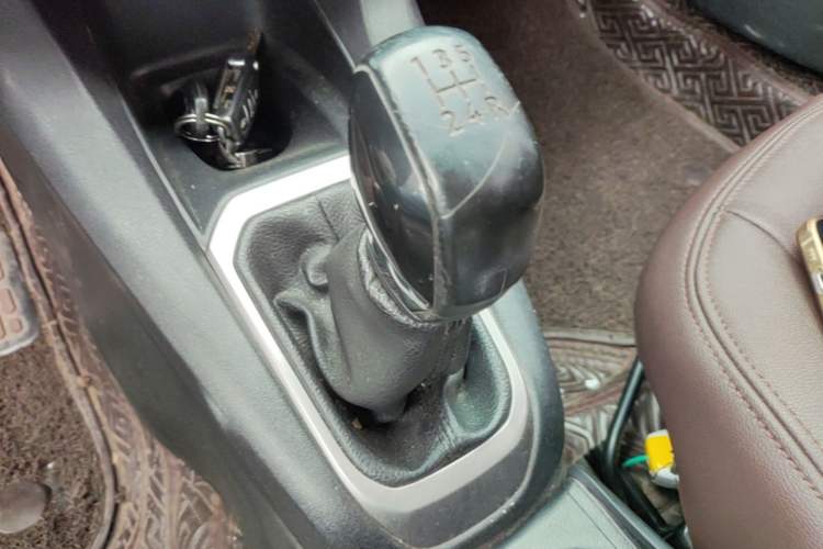 Used Peugeot 301 2016 1.6L Manual Comfort Edition Gear Lever