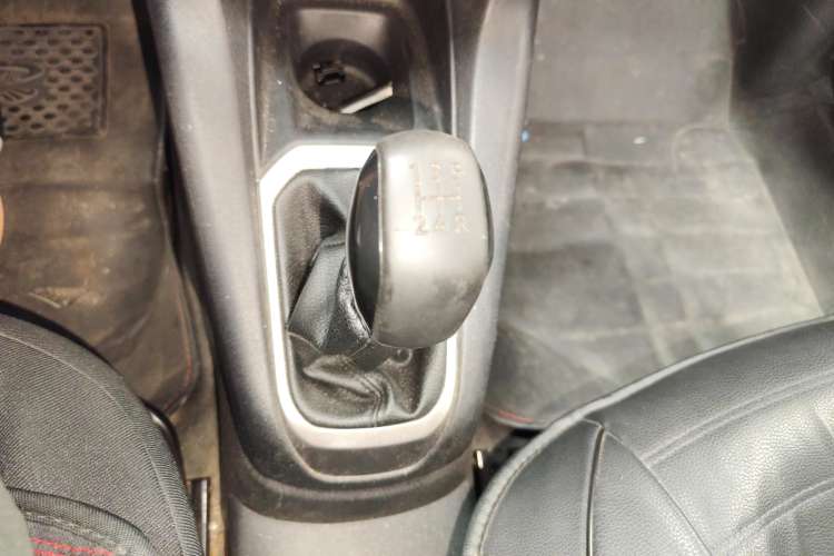 Used Peugeot 301 2016 1.6L Manual Comfort Edition Gear Lever