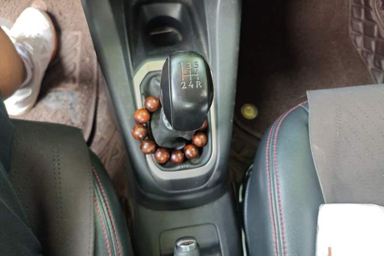 Used Peugeot 301 2016 1.6L Manual Happiness Edition Gear Lever