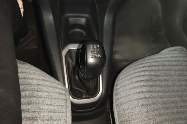 Used Peugeot 301 2016 1.6L Manual Happiness Edition Gear Lever