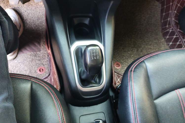 Used Peugeot 301 2016 1.6L Manual Comfort Edition Gear Lever