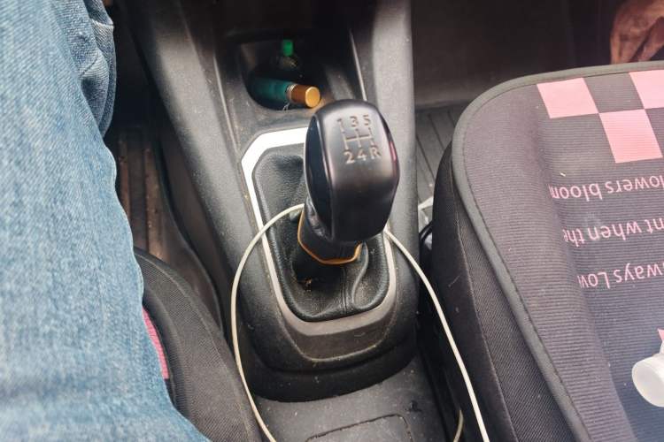 Used Peugeot 301 2016 1.6L Manual Comfort Edition Gear Lever