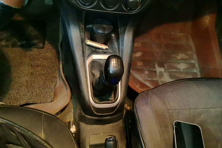 Used Peugeot 301 2016 1.6L Manual Comfort Edition Gear Lever