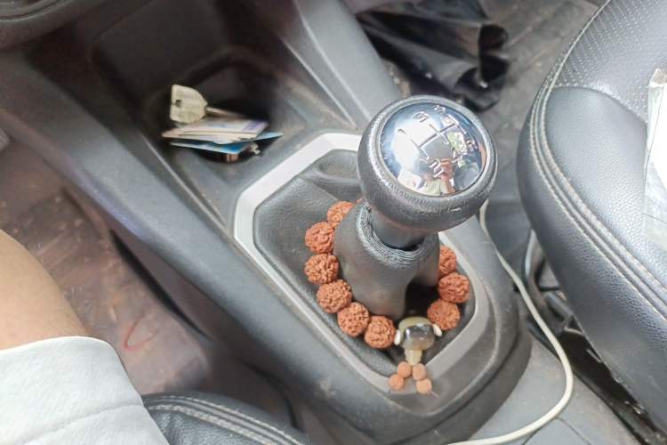 Used Peugeot 301 2016 1.6L Manual Comfort Edition Gear Lever