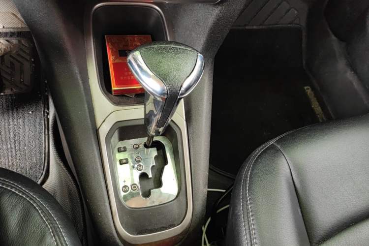 Used Peugeot 301 2016 1.6L Automatic Luxury Edition Gear Lever