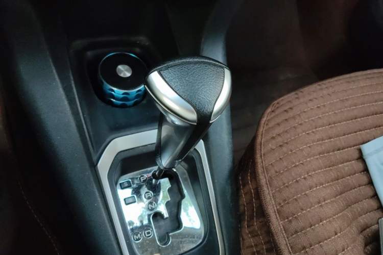 Used Peugeot 301 2016 1.6L Automatic Comfort Edition Gear Lever
