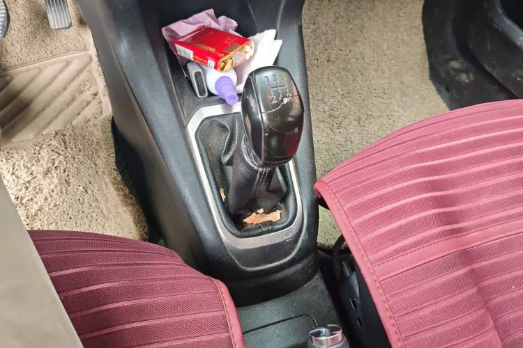 Used Peugeot 301 2016 1.6L Manual Comfort Edition Gear Lever