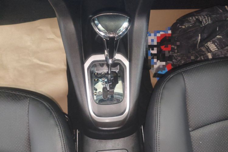 Used Peugeot 301 2016 1.6L Automatic Comfort Edition Gear Lever