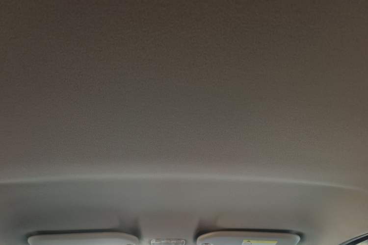 Used Peugeot 301 2016 1.6L Automatic Comfort Edition Headliner