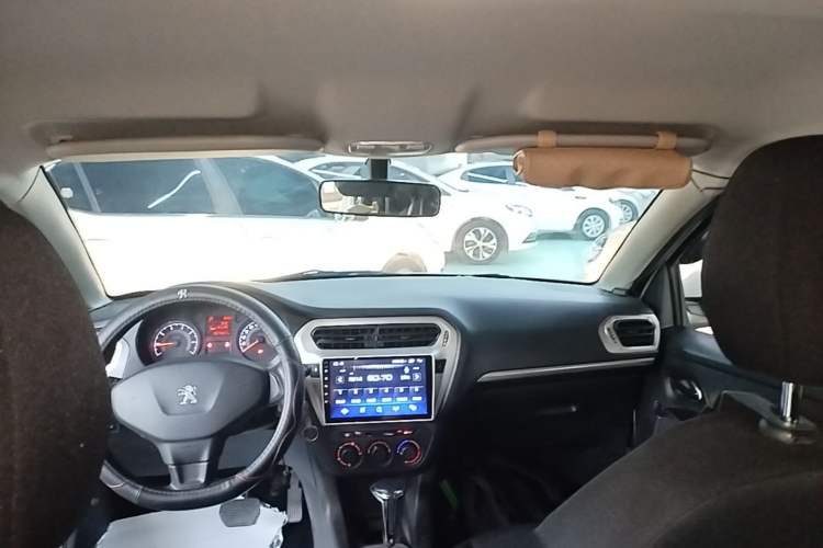 Used Peugeot 301 2016 1.6L Automatic Comfort Edition Headliner