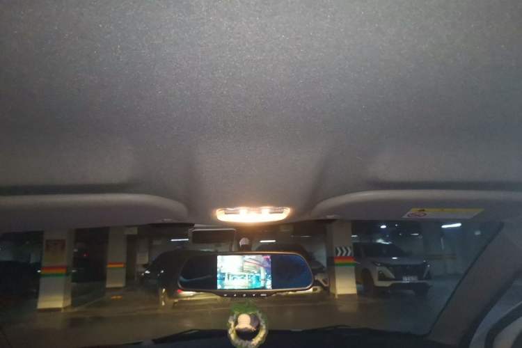 Used Peugeot 301 2016 1.6L Automatic Comfort Edition Headliner