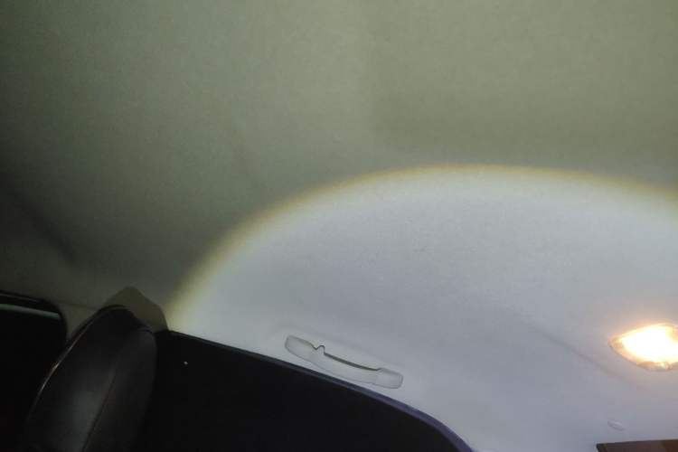 Used Peugeot 301 2016 1.6L Automatic Comfort Edition Headliner
