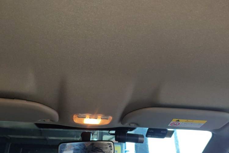 Used Peugeot 301 2016 1.6L Manual Comfort Edition Headliner