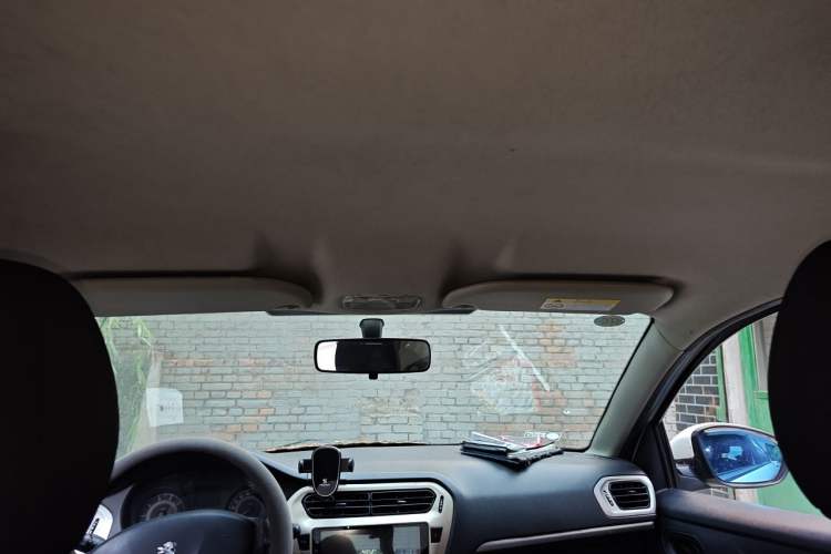 Used Peugeot 301 2016 1.6L Automatic Comfort Edition Headliner
