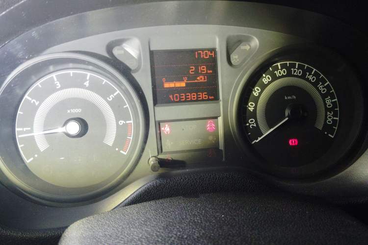 Used Peugeot 301 2016 1.6L Manual Comfort Edition Instrument Cluster