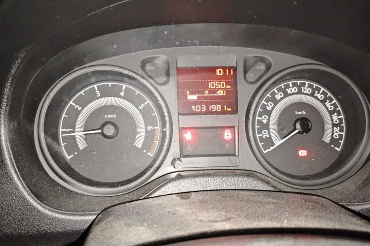 Used Peugeot 301 2016 1.6L Manual Comfort Edition Instrument Cluster