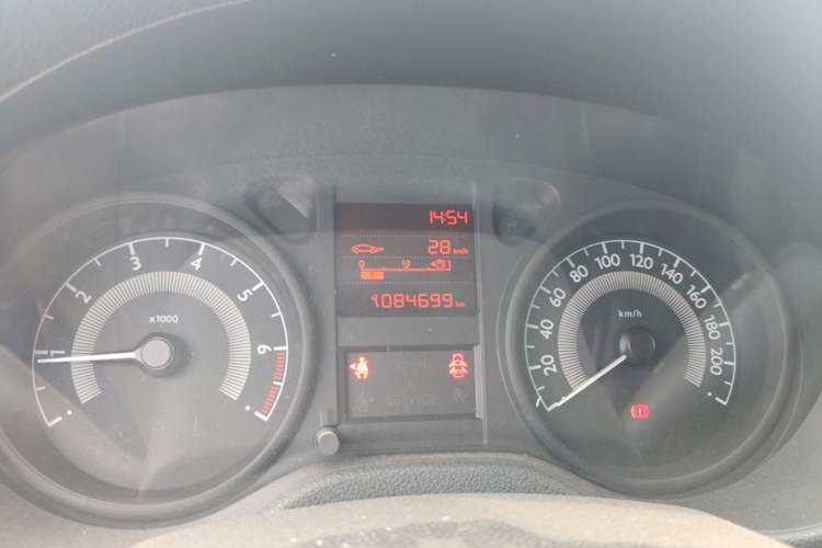 Used Peugeot 301 2016 1.6L Manual Comfort Edition Instrument Cluster