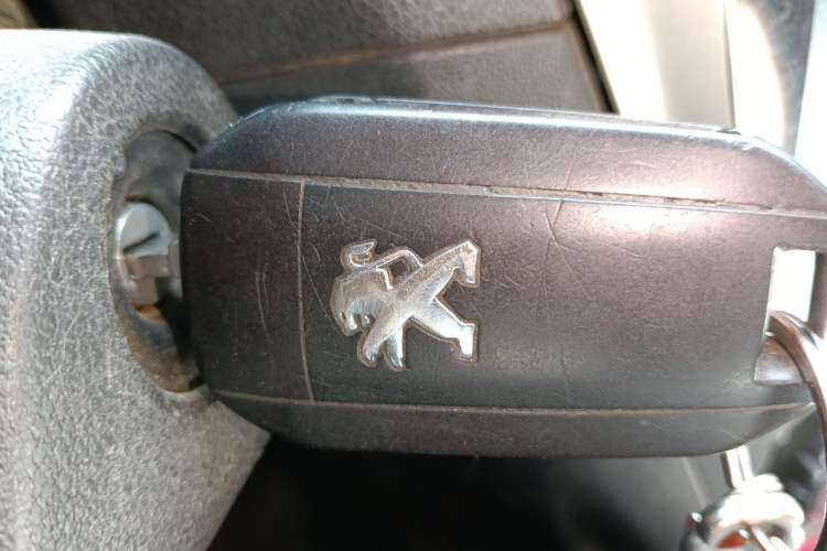 Used Peugeot 301 2016 1.6L Manual Comfort Edition Interior 1