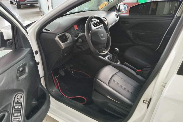 Used Peugeot 301 2016 1.6L Manual Comfort Edition Interior 3