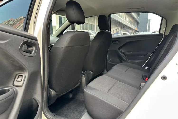 Used Peugeot 301 2016 1.6L Automatic Comfort Edition Interior 3