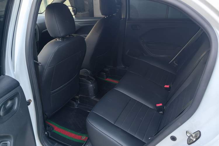 Used Peugeot 301 2016 1.6L Manual Comfort Edition Interior 4
