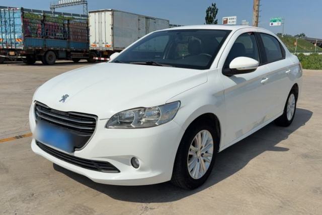 Ojetý Peugeot 301 2016 1.6L Automatic Luxury Edition