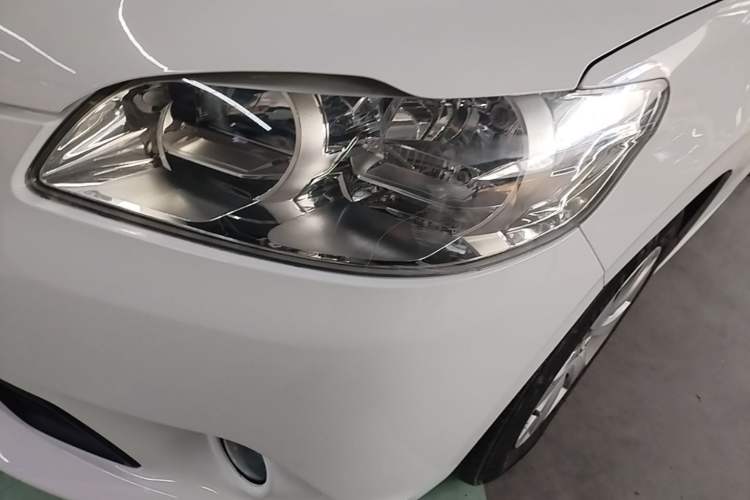 Used Peugeot 301 2016 1.6L Automatic Comfort Edition Left Front Headlight