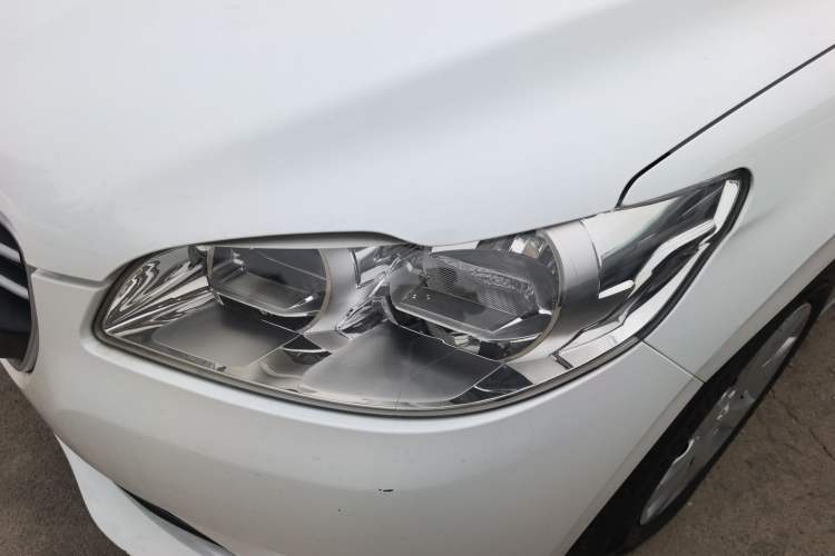 Used Peugeot 301 2016 1.6L Automatic Comfort Edition Left Front Headlight