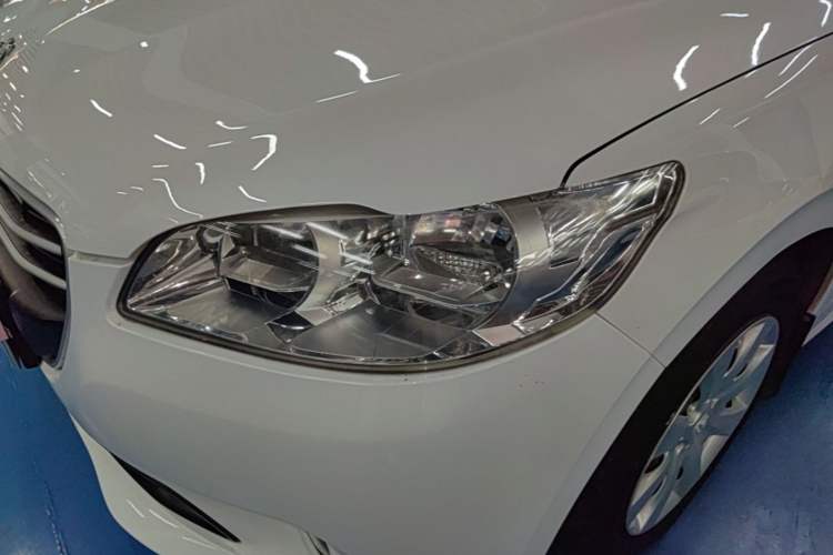 Used Peugeot 301 2016 1.6L Automatic Comfort Edition Left Front Headlight