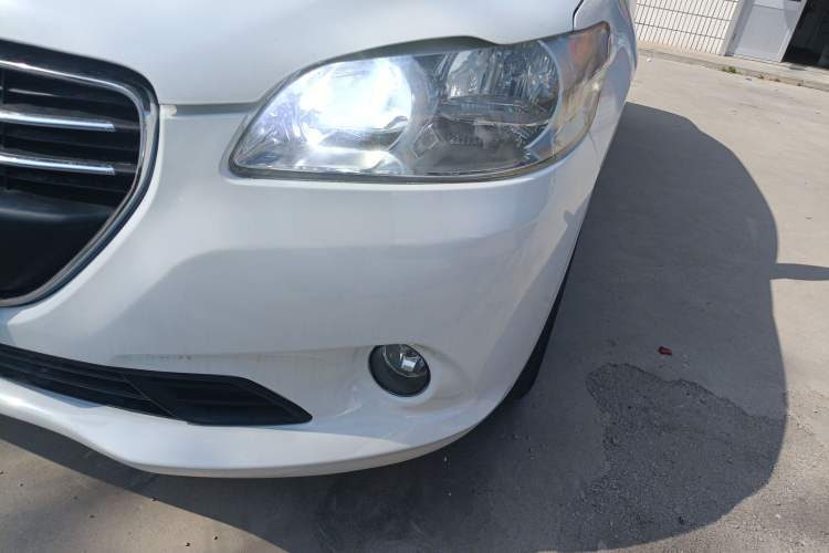 Used Peugeot 301 2016 1.6L Manual Happiness Edition Left Front Headlight