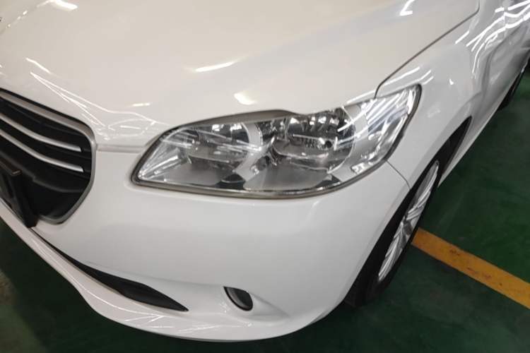 Used Peugeot 301 2016 1.6L Automatic Comfort Edition Left Front Headlight
