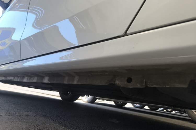 Used Peugeot 301 2016 1.6L Automatic Comfort Edition Left Side Sill