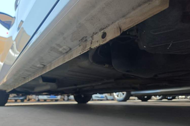 Used Peugeot 301 2016 1.6L Manual Happiness Edition Left Side Sill
