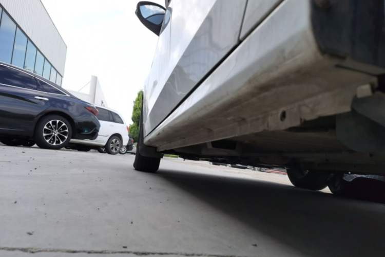 Used Peugeot 301 2016 1.6L Manual Happiness Edition Left Side Sill