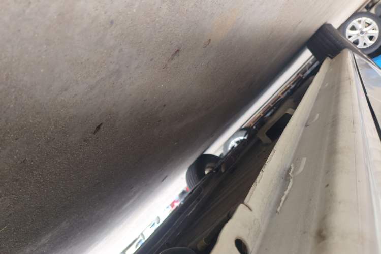 Used Peugeot 301 2016 1.6L Manual Comfort Edition Left Side Sill