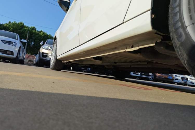 Used Peugeot 301 2016 1.6L Automatic Comfort Edition Left Side Sill