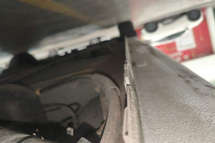 Used Peugeot 301 2016 1.6L Automatic Comfort Edition Left Side Sill