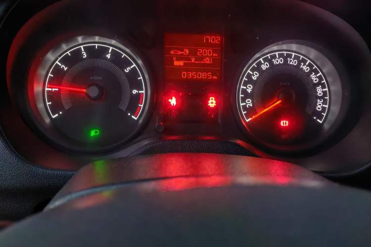 Used Peugeot 301 2016 1.6L Manual Comfort Edition Odometer Close Up