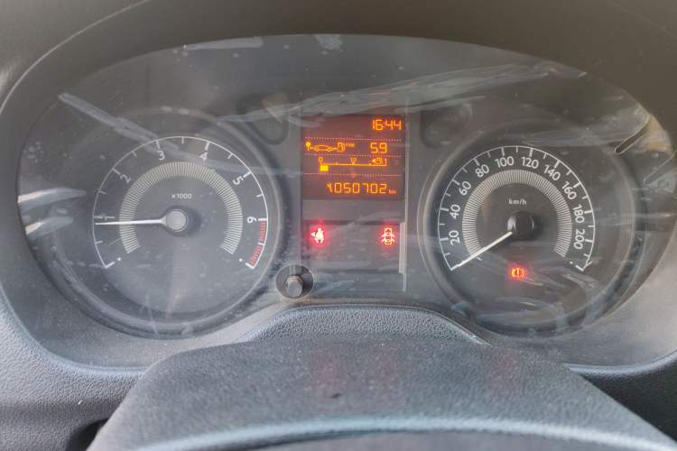 Used Peugeot 301 2016 1.6L Manual Comfort Edition Odometer Close Up