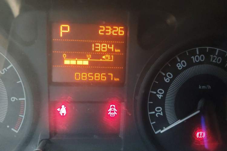 Used Peugeot 301 2016 1.6L Automatic Comfort Edition Odometer Close Up