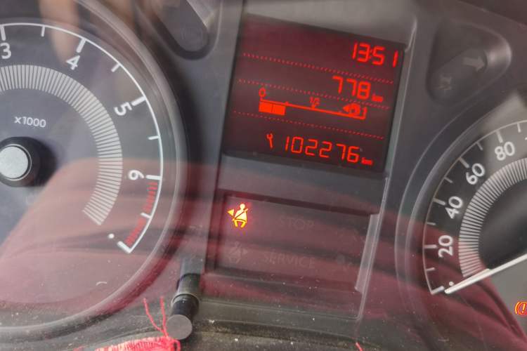 Used Peugeot 301 2016 1.6L Manual Comfort Edition Odometer Close Up