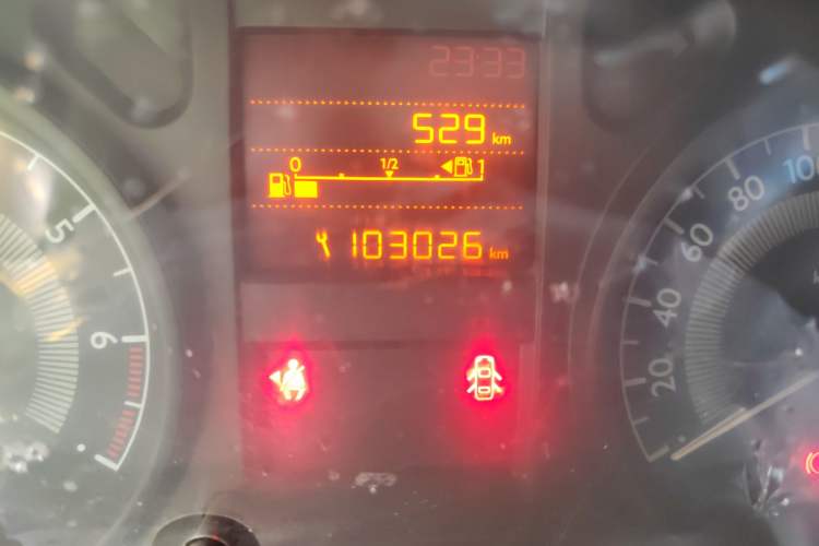 Used Peugeot 301 2016 1.6L Manual Comfort Edition Odometer Close Up