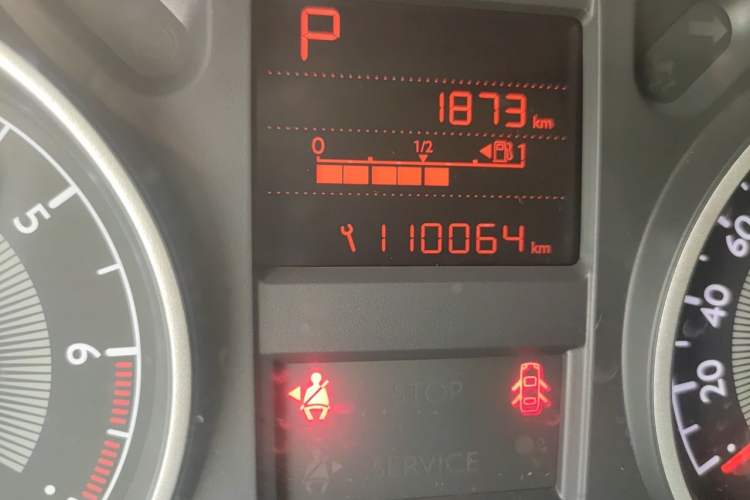 Used Peugeot 301 2016 1.6L Automatic Luxury Edition Odometer Close Up