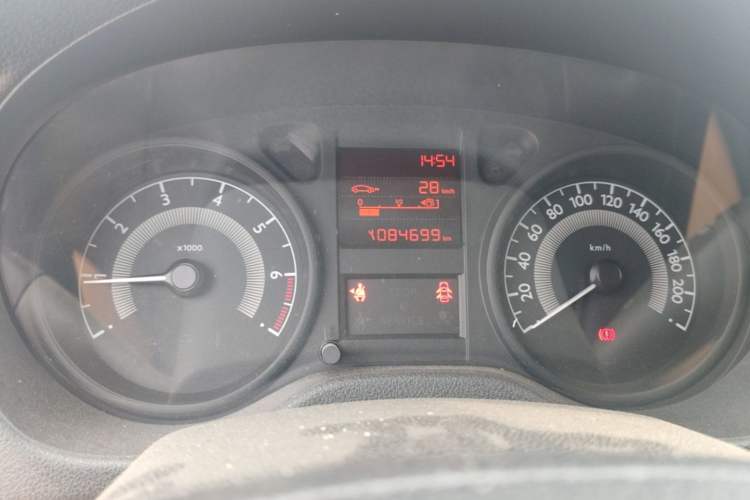 Used Peugeot 301 2016 1.6L Manual Comfort Edition Odometer Close Up