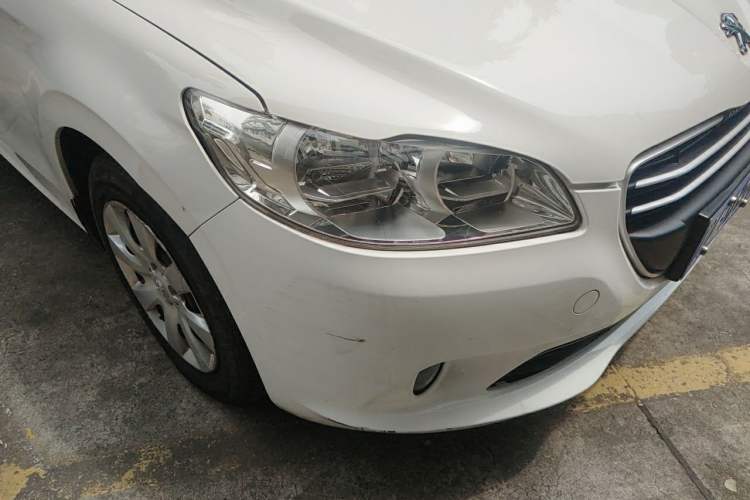 Used Peugeot 301 2016 1.6L Manual Comfort Edition Right Front Headlight