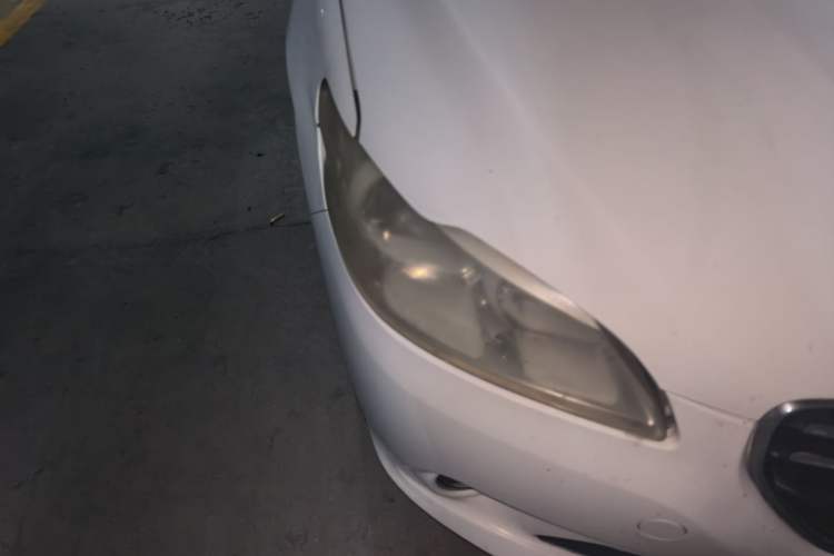 Used Peugeot 301 2016 1.6L Automatic Comfort Edition Right Front Headlight