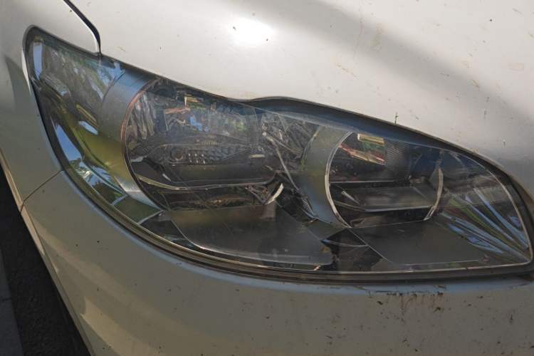 Used Peugeot 301 2016 1.6L Automatic Comfort Edition Right Front Headlight